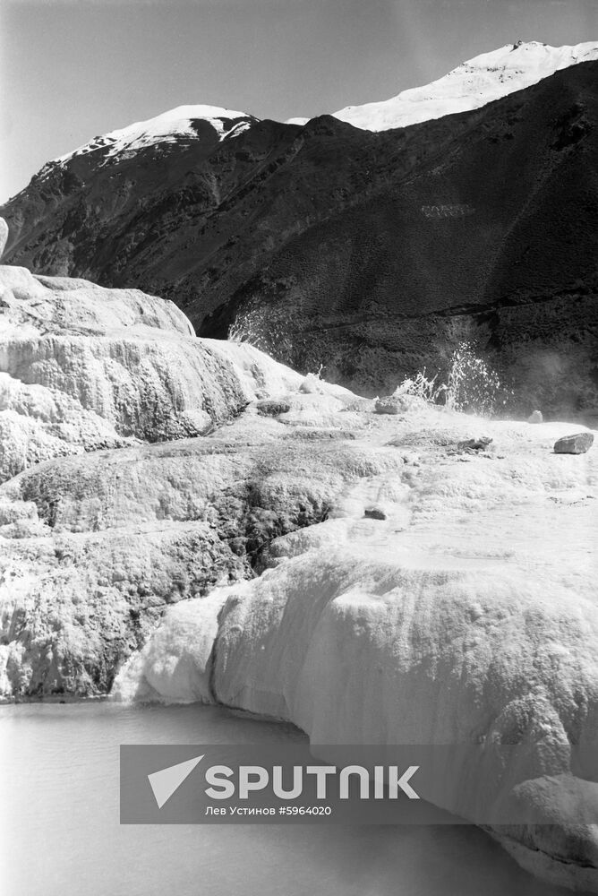 Geothermal mineral springs in Tajikistan