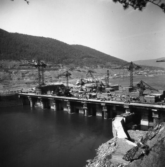 Krasnoyarsk Hydroelectric Power Station construction
