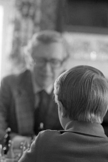 Young chess player Sergei Tivyakov