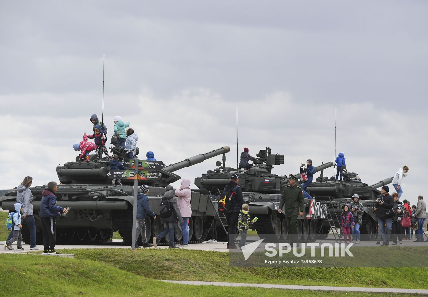 Russia Tanks Individual Race