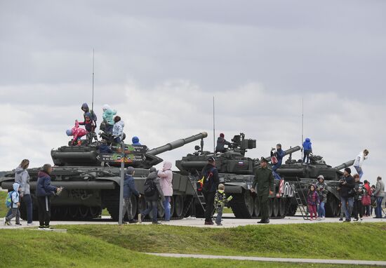 Russia Tanks Individual Race