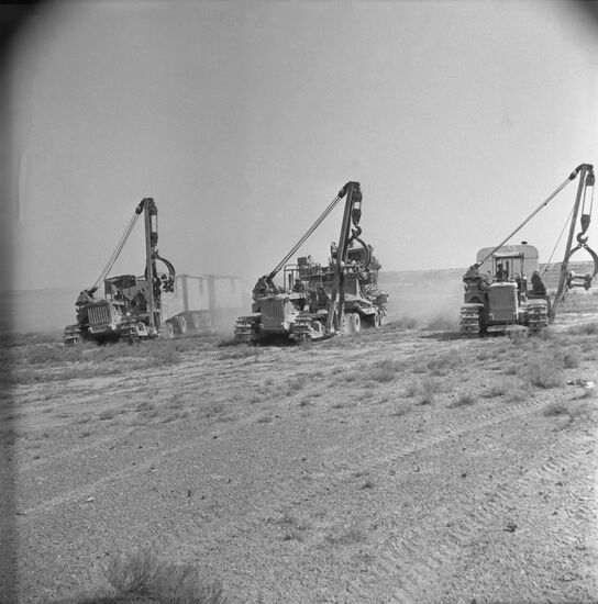 Central Asia - Center main gas pipeline under construction