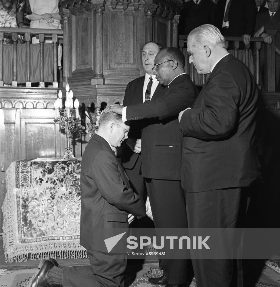 Baptist World Alliance President William Tolbert visits USSR