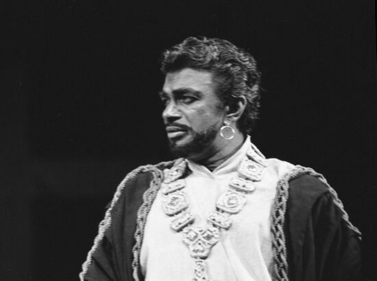 Staging performance Othello in Colombo