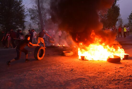 Kyrgyzstan Ex-president Detention 