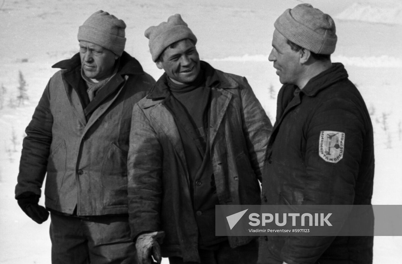 Shinomontazhspetsstroi workers in Magadan