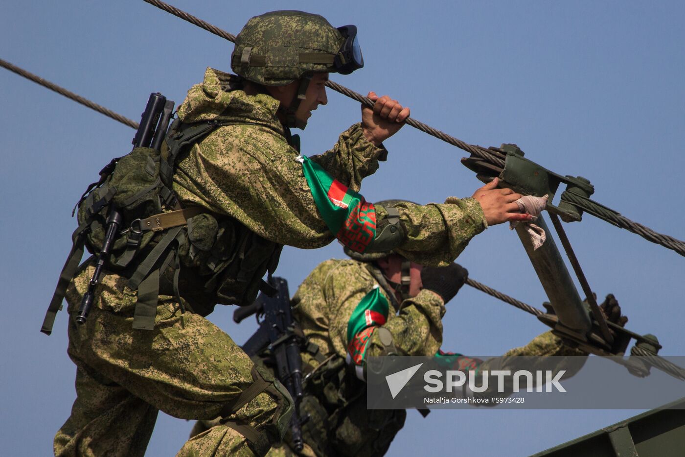 Russia Army Games Safe Route