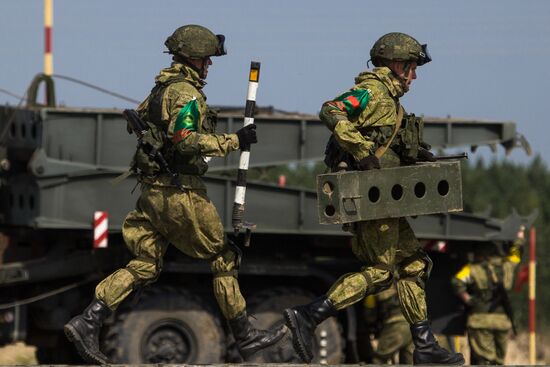Russia Army Games Safe Route