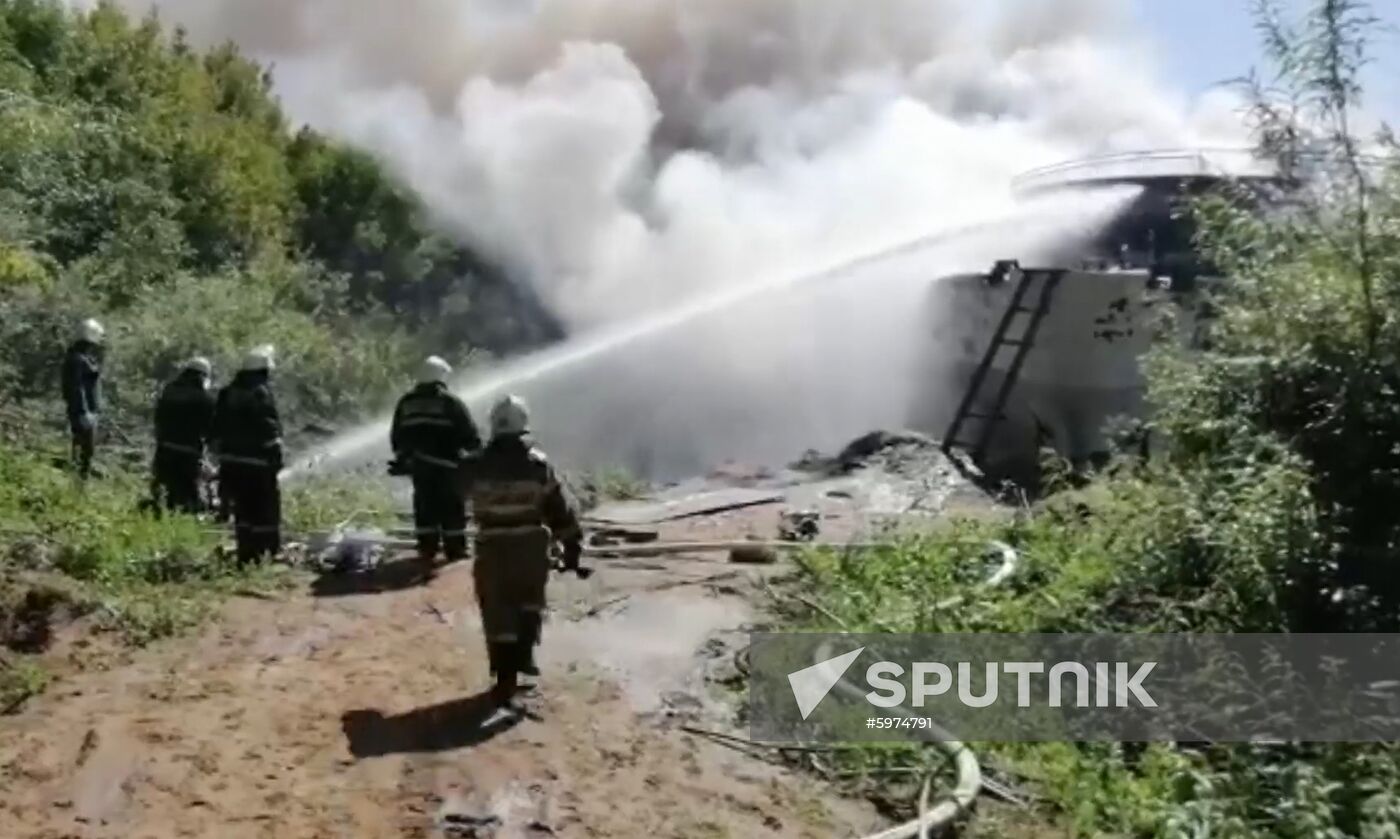 Russia River Motorboat Fire