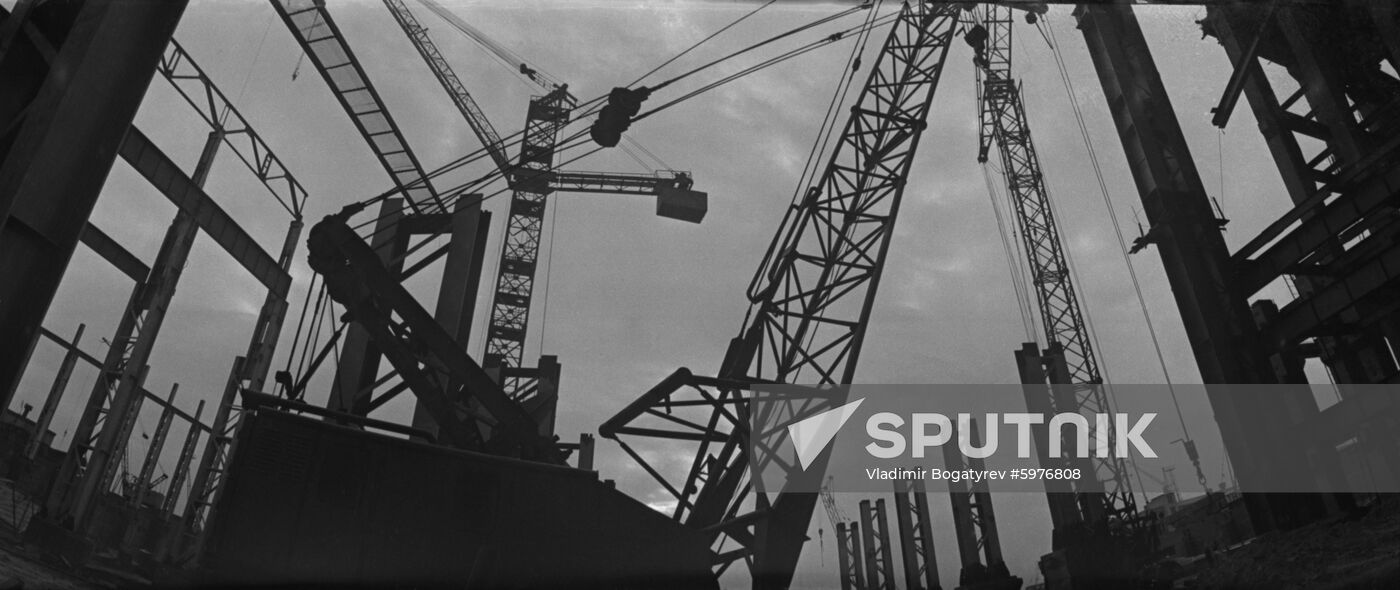 Building Lebedinsky Ore Processing Integrated Works