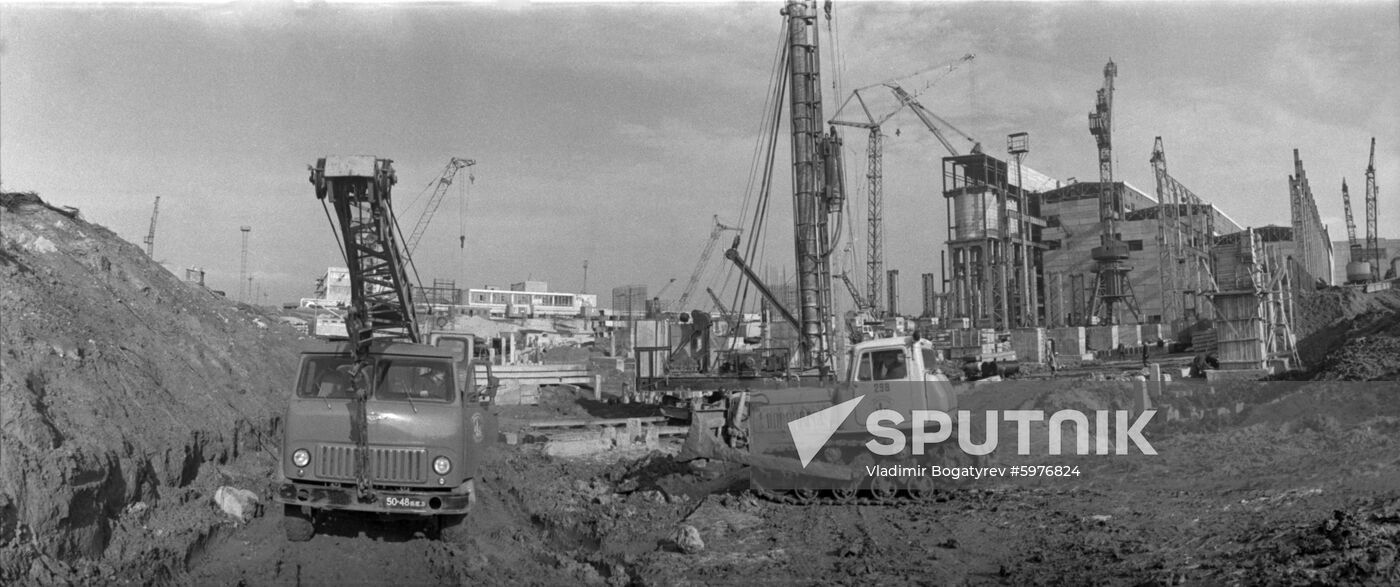 Construction of Lebedinsky Mining and Processing Integrated Works