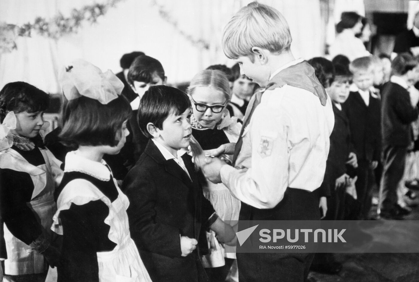 Still from movie Odd Fellow from Grade B