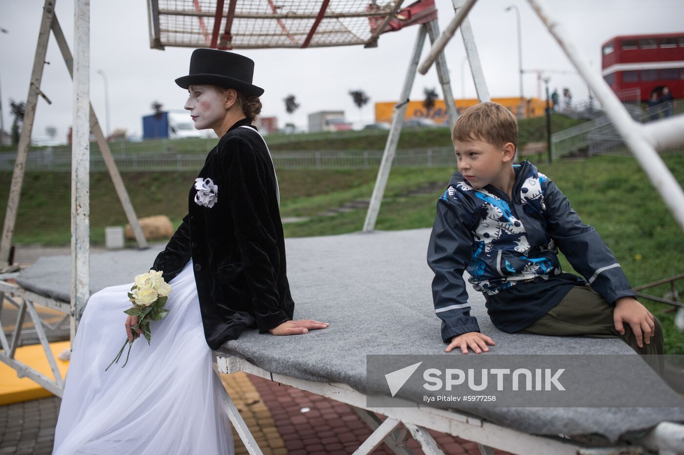 Russia Street Theatre Show
