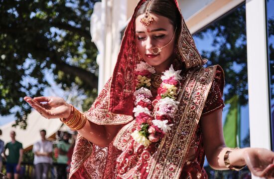 Russia Indian Wedding
