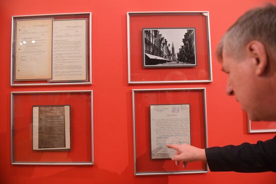 Opening of exhibition 1939: World War II Begins
