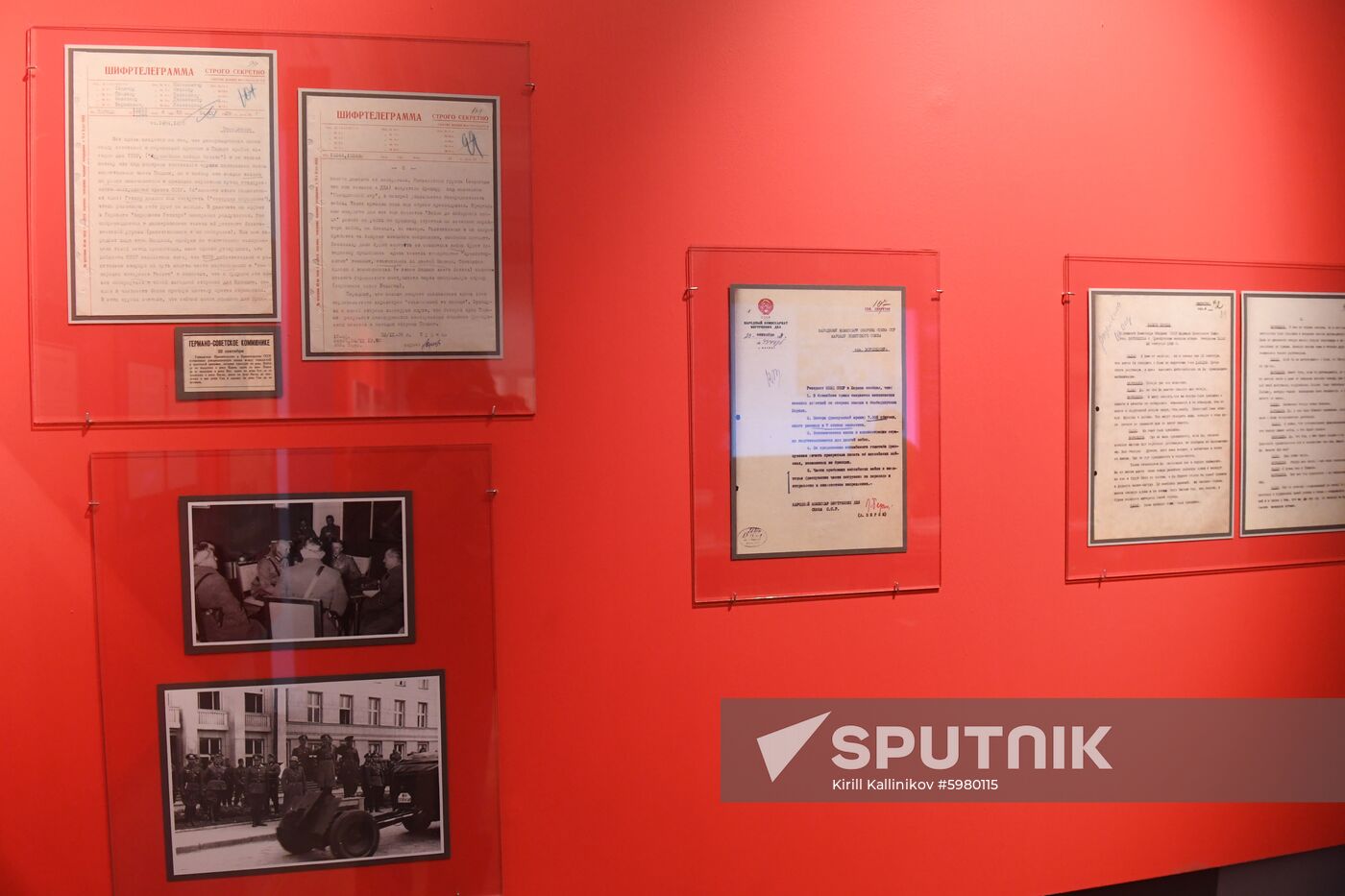 Opening of exhibition 1939: World War II Begins