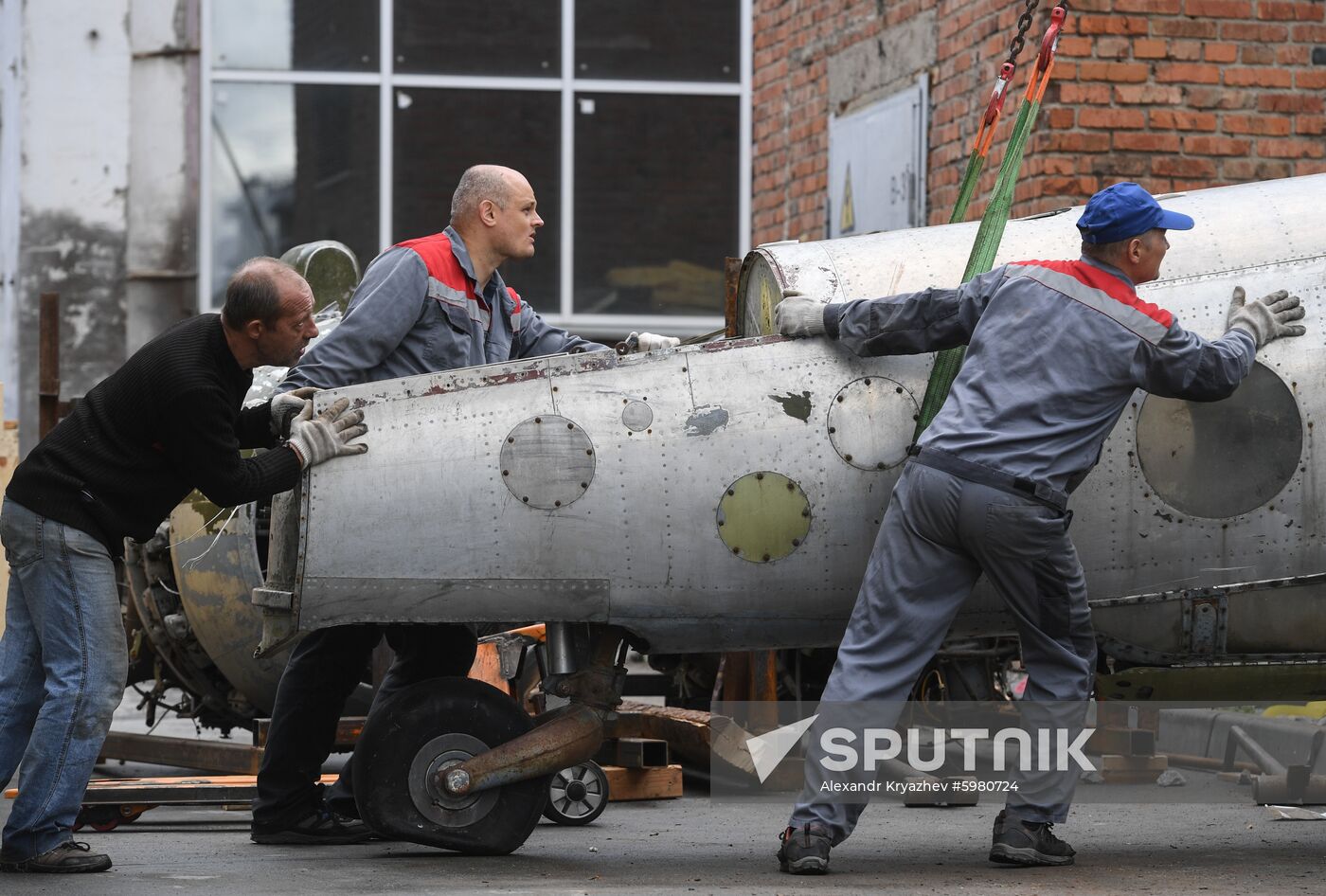 Russia WWII Aircraft Restoration