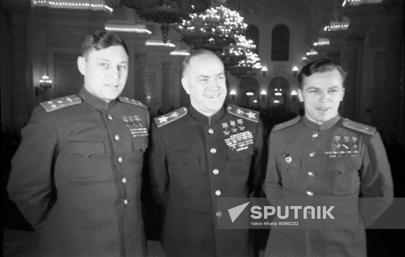 USSR Sumpere Soviet deputies Alexander Pokryshkin, Georgy Zhukov and Ivan Kozhedub