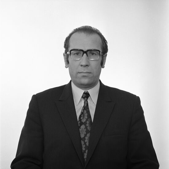 Journalist and expert on foreign affairs Vladimir Lomeiko