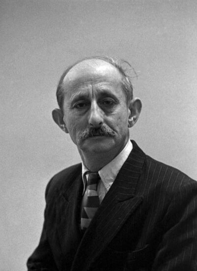 Soviet Jewish writer Josef Rabin