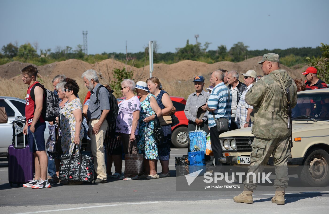 Ukraine DPR Checkpoint