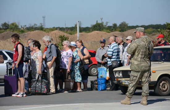 Ukraine DPR Checkpoint