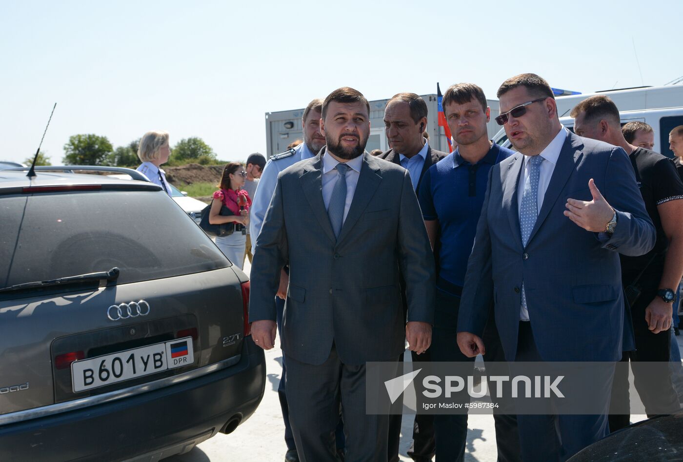 Ukraine DPR Checkpoint