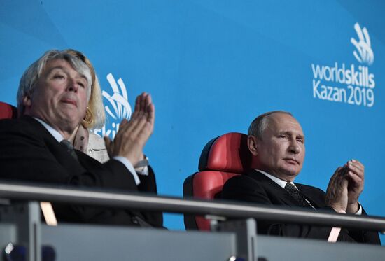 Russia Putin WorldSkills Closing Ceremony