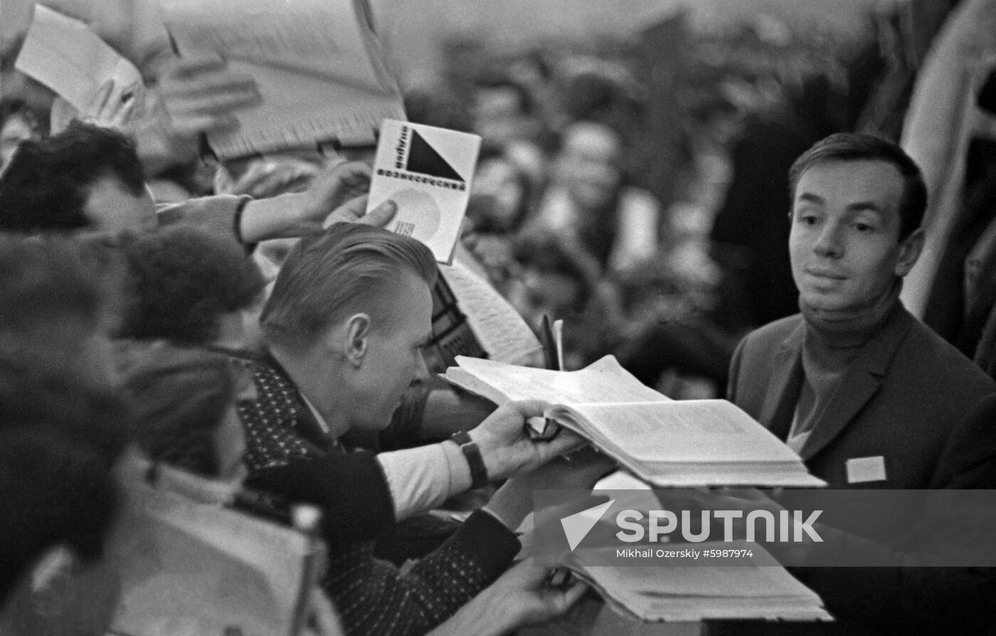 Soviet Russian poet Andrei Voznesensky