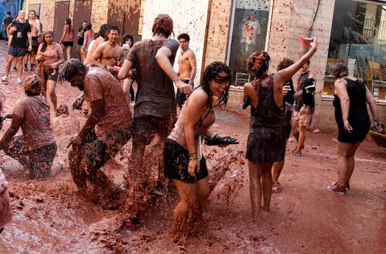 Spain La Tomatina Festival
