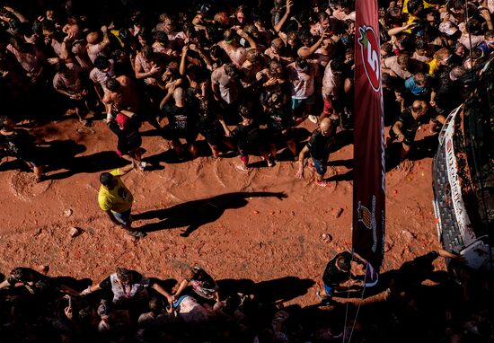 Spain La Tomatina Festival