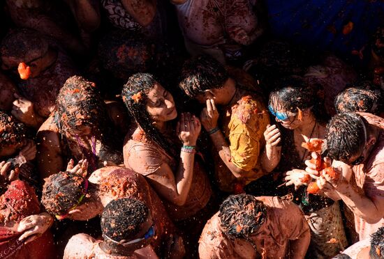 Spain La Tomatina Festival