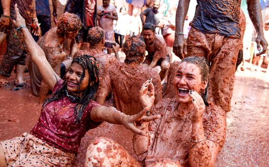 Spain La Tomatina Festival