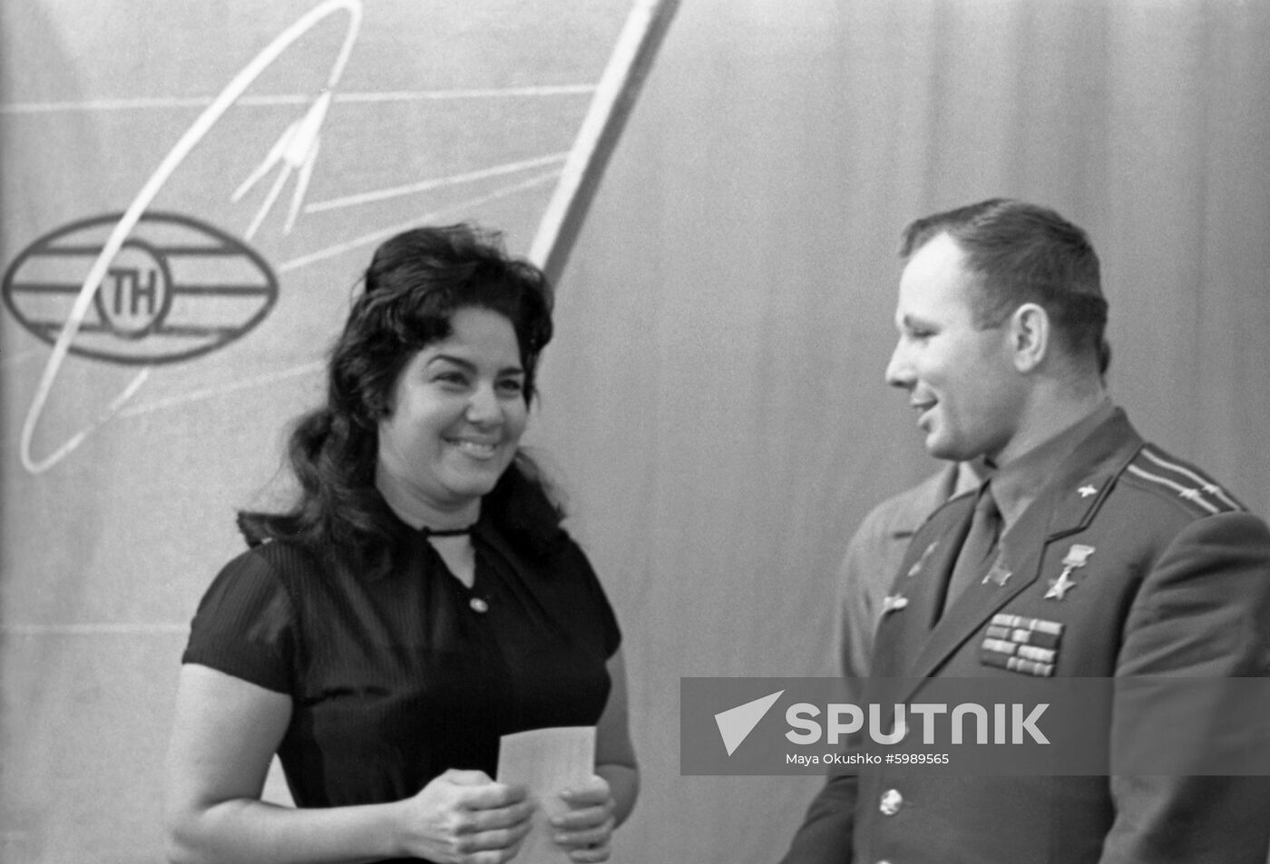 Yuri Gagarin and Angela Alonso