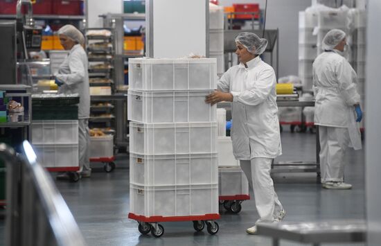 Russia Airlines Catering