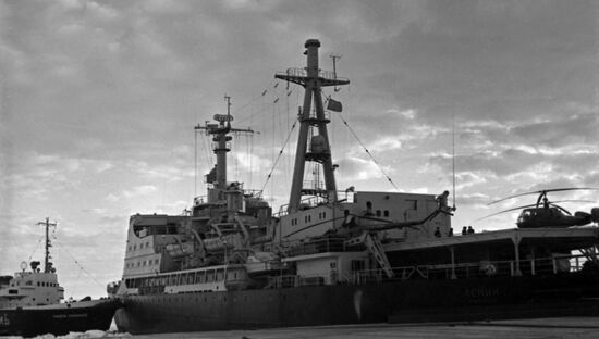Lenin nuclear powered icebreaker
