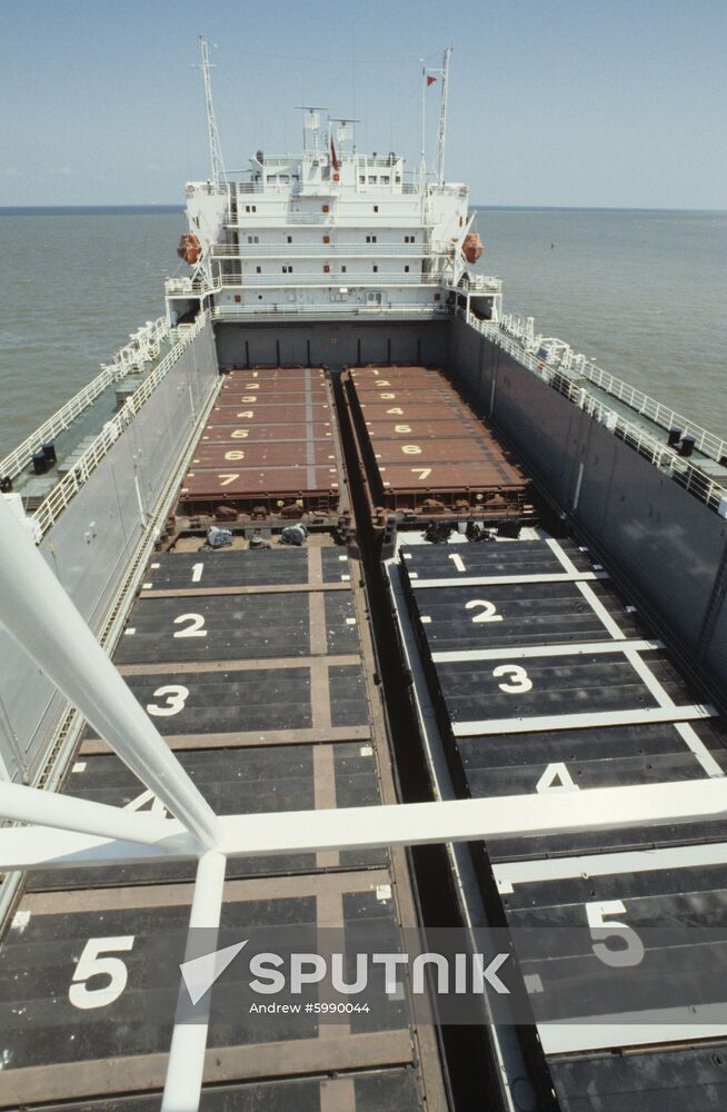 Boris Polevoy lighter carrier ship