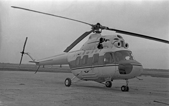 Mi-2 (B-2) helicopter