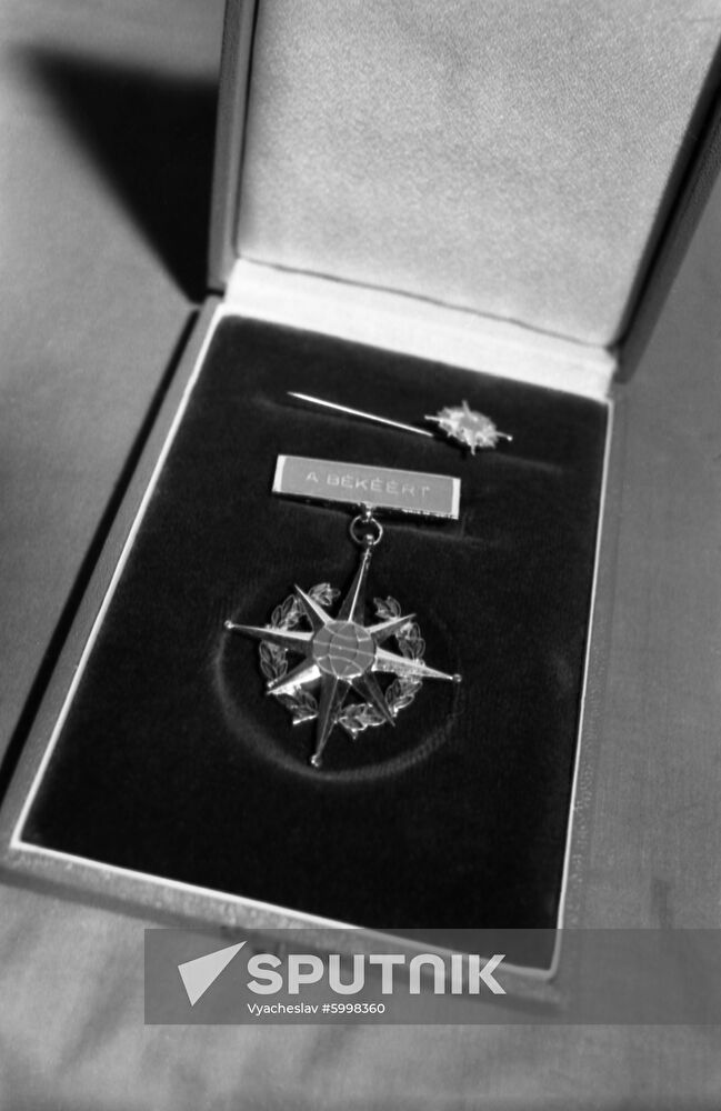 For Peace badge of honor