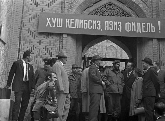 Fidel Castro visits USSR