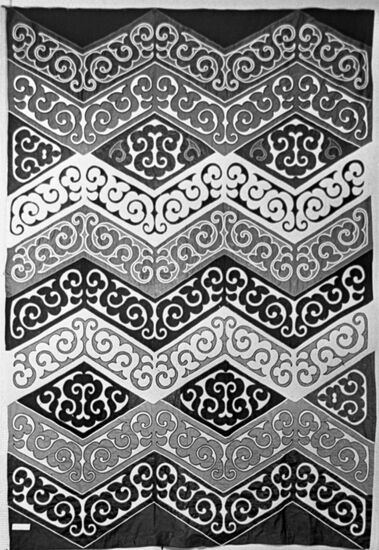Nanai national ornament