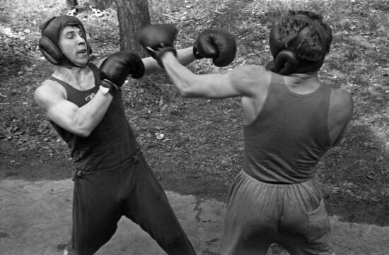 Soviet boxer Valery Popenchenko
