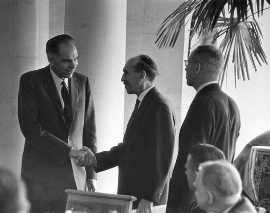 American nuclear scientist Glenn Theodore Seaborg in Moscow