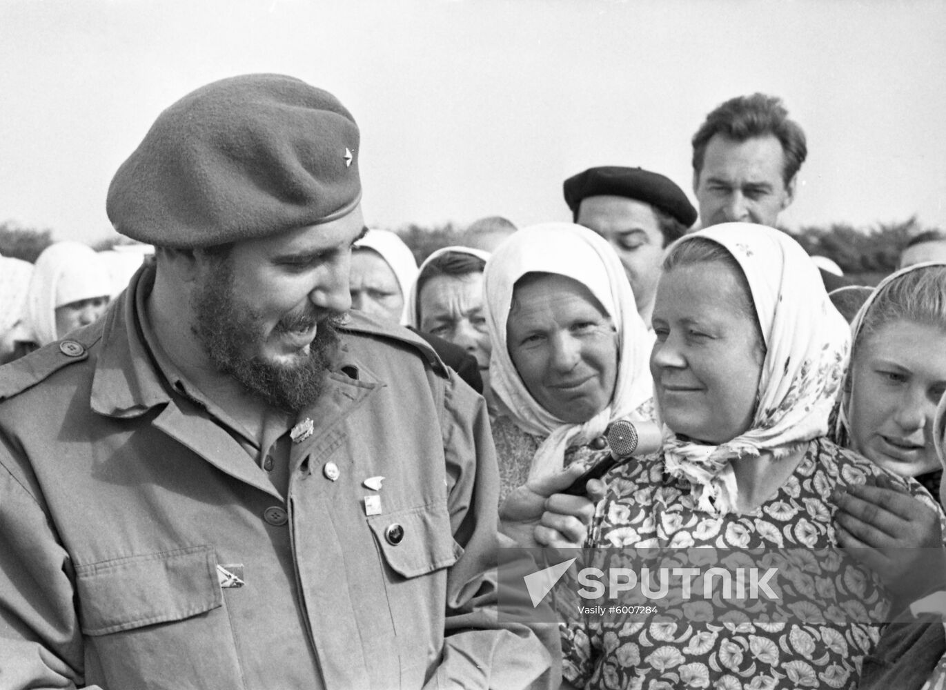Fidel Castro Ruz visits USSR