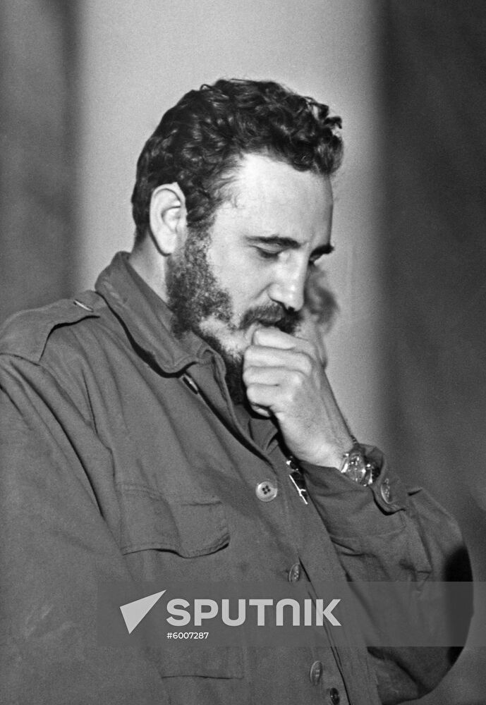 Fidel Castro Ruz visits USSR