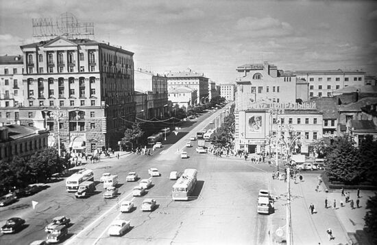 Gorky Street and Pushkinskaya Square in Moscow