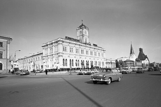 Leningrad and Yaroslavl railway stations in Moscow