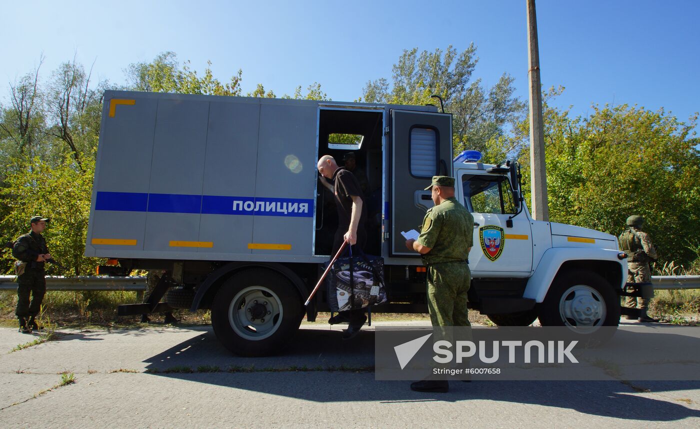 Ukraine LPR Prisoners