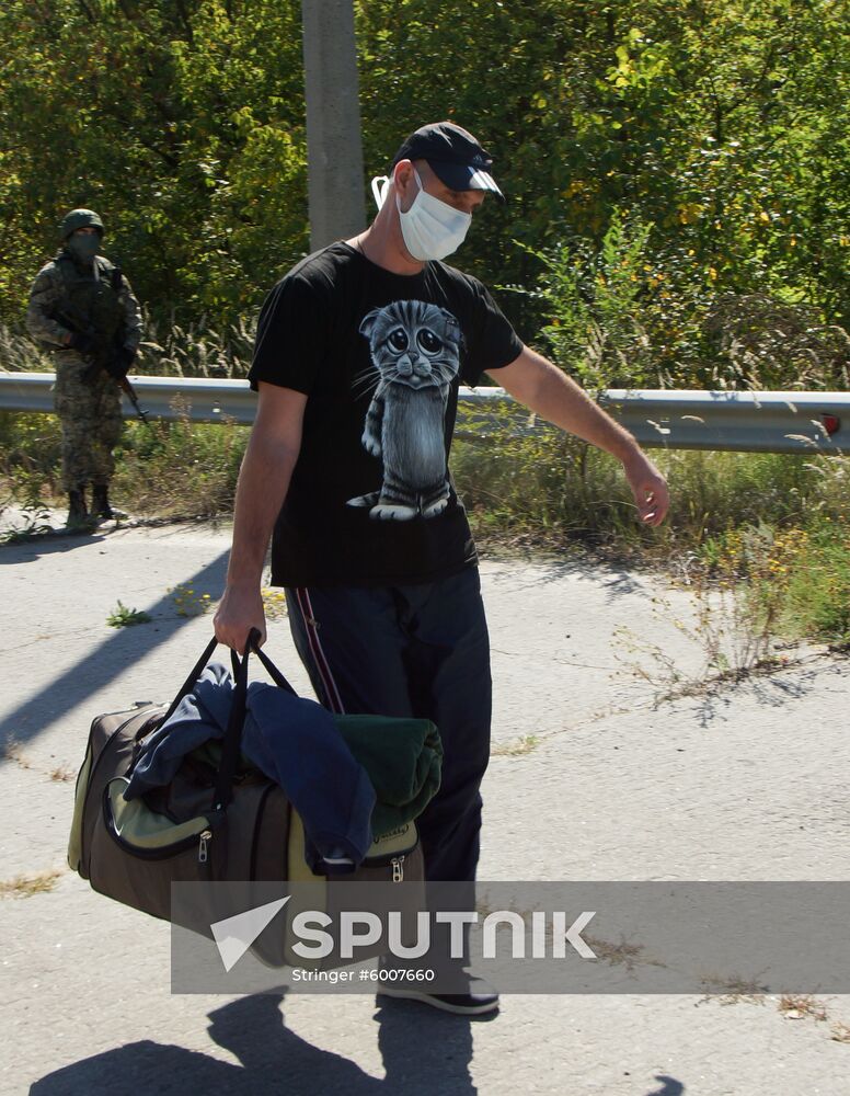 Ukraine LPR Prisoners