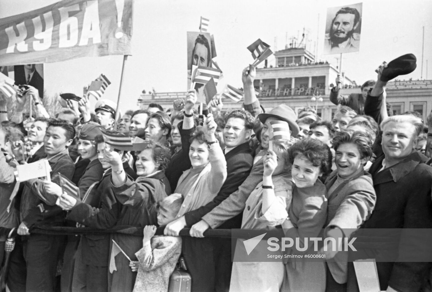 Fidel Castro Ruz visits USSR